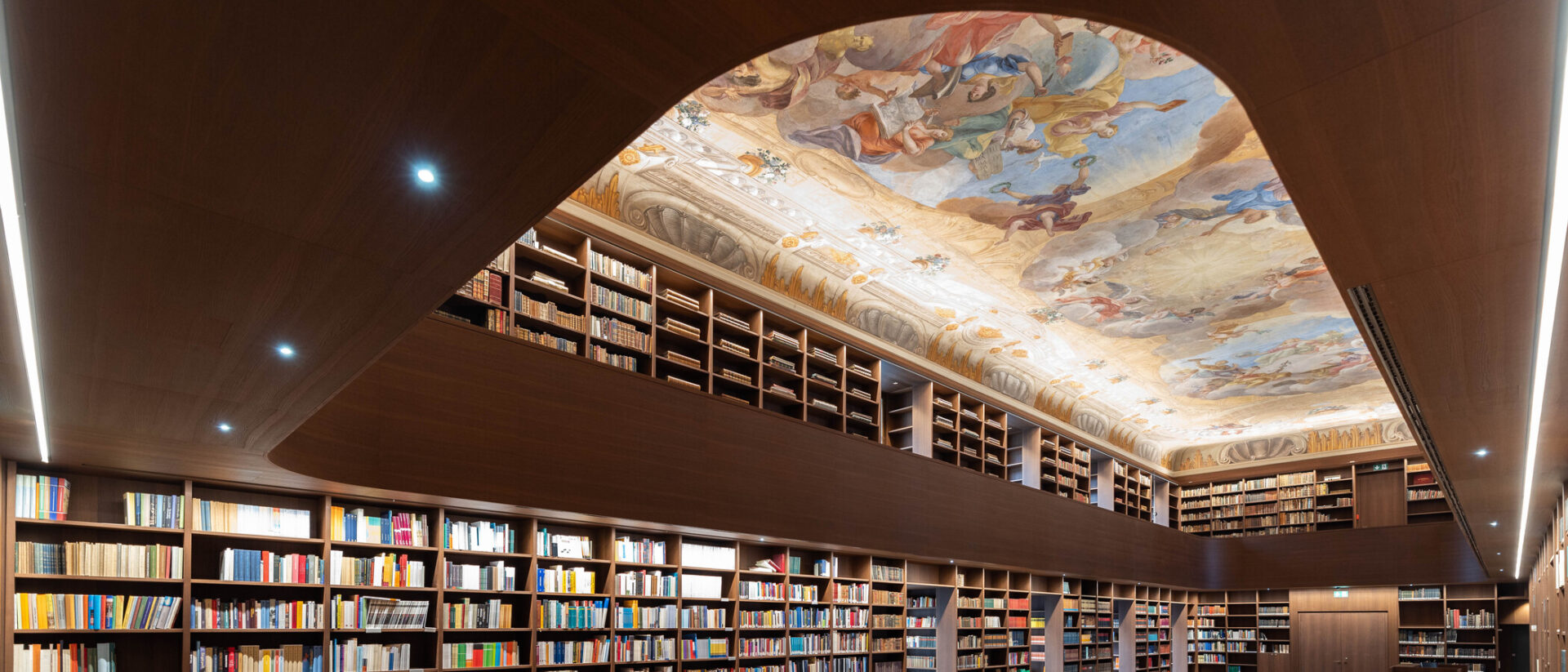 Lesesaal der Bibliothek © ÖAW, Daniel Hinterramskogler